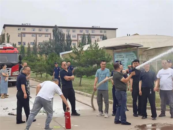 消防安全警钟长鸣 实战演练筑牢防线——大同开发区污水处理有限责任公司联合消防大队开展消防演练培训