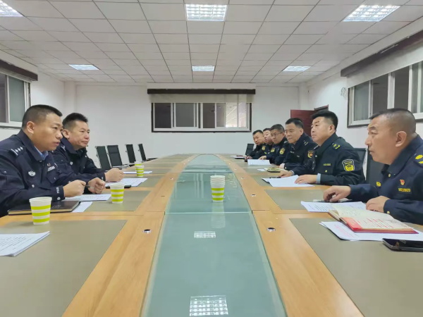 应急管理服务中心、区公安分局联合召开治理欠薪协调例会